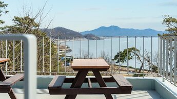 Ganghwado Lafamilia Pension