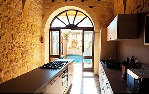Mixel Gozitan Villa and Pool
