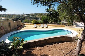 Nirvana Gozitan Villa & Pool