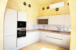 Nirvana Gozitan Villa & Pool