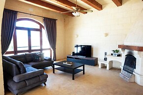 Nirvana Gozitan Villa & Pool