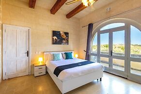 Nirvana Gozitan Villa & Pool