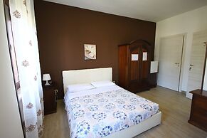 Affittacamere Lido Rivabella SRL