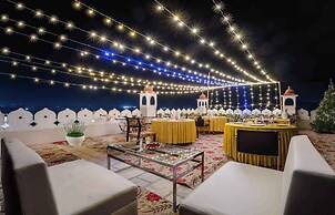 The Royal Paradise Resort and Salt Yard