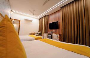 The Royal Paradise Resort and Salt Yard