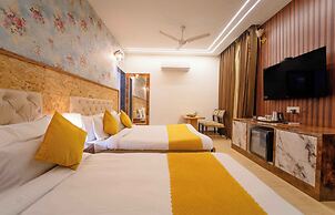 The Royal Paradise Resort and Salt Yard