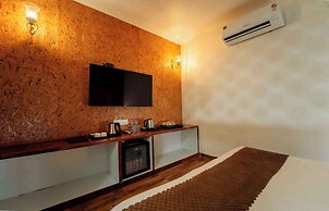 The Royal Paradise Resort and Salt Yard