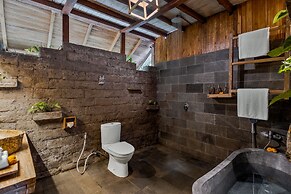 Joglo Organik Guesthouse