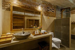 Joglo Organik Guesthouse