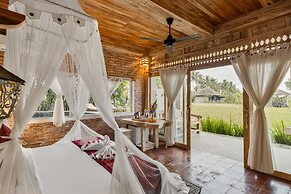 Joglo Organik Guesthouse