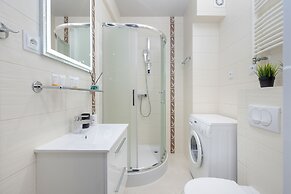 Two-level Apartment by Renters