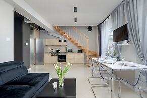 Two-level Apartment by Renters