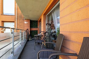 Two-level Apartment by Renters