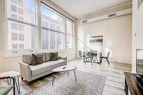 TWO CozySuites Apt w Skybridge Access 2