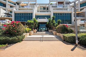 Marina Waterfront Haven by Sea N' Rent
