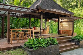 Semana Residences by Cove