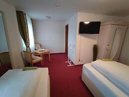 Room in Guest Room - Pension Forelle - Doppelzimmer