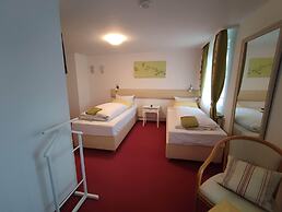 Room in Guest Room - Pension Forelle - Doppelzimmer