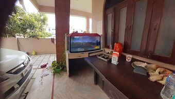 Goroomgo Homestay Haldwani