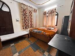 Goroomgo Homestay Haldwani