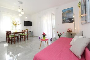 Apartments Danijela Novalja