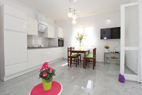 Apartments Danijela Novalja