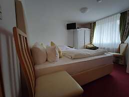 Room in Guest Room - Pension Forelle - Double Room 01
