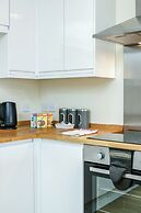 Luxury 2 Bedroom Apartments with Parking