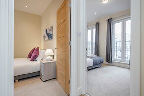 Luxury 2 Bedroom Apartments with Parking