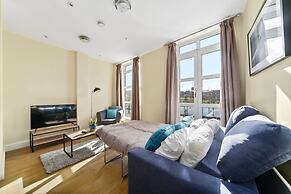 Luxury 2 Bedroom Apartments with Parking