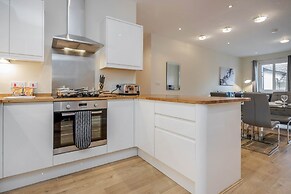 Luxury 2 Bedroom Apartments with Parking