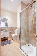 Luxury 2 Bedroom Apartments with Parking