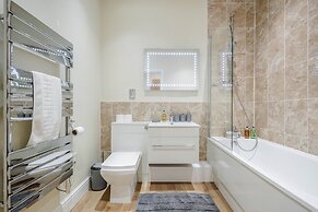 Luxury 2 Bedroom Apartments with Parking