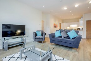 Luxury 2 Bedroom Apartments with Parking