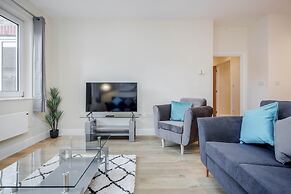 Luxury 2 Bedroom Apartments with Parking