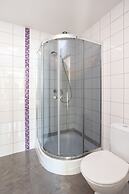 Shick Hostel & Apartments