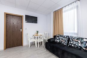 Shick Hostel & Apartments