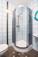 Shick Hostel & Apartments