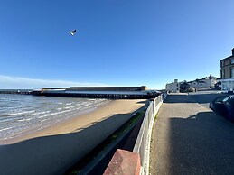 Beautiful 1-bed Apartment in Walton on the Naze