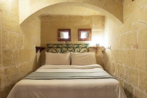 Ta' Nikola Farmhouse