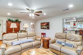 Historic Greers Ferry Home < 2 Mi to Shiloh Marina