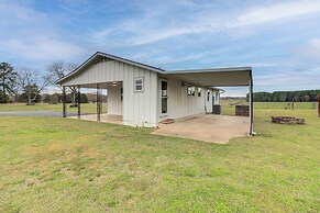 Historic Greers Ferry Home < 2 Mi to Shiloh Marina