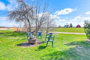 Greenwich Countryside Apartment w/ Shared Yard