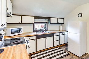 Greenwich Countryside Apartment w/ Shared Yard