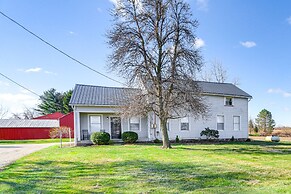 Greenwich Countryside Apartment w/ Shared Yard