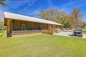 Tranquil Suite w/ Porch < 2 Mi to Cedar Lakes!