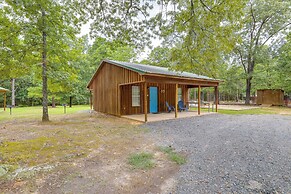 1/2 Mi to Greers Ferry Lake: Quiet Cabin w/ Porch