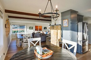 Scenic Tacoma Apartment w/ Deck & Fire Pit!