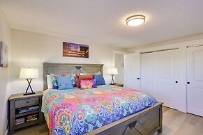 Scenic Tacoma Apartment w/ Deck & Fire Pit!