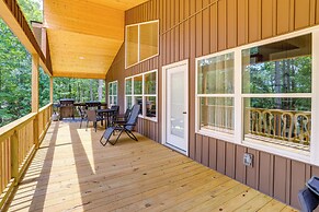 Waterfront Retreat on Greers Ferry Lake w/ Hot Tub